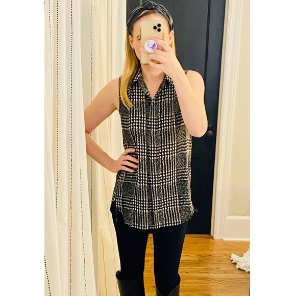 J. Crew Sleeveless Paid Blouse - Picture 3 of 6